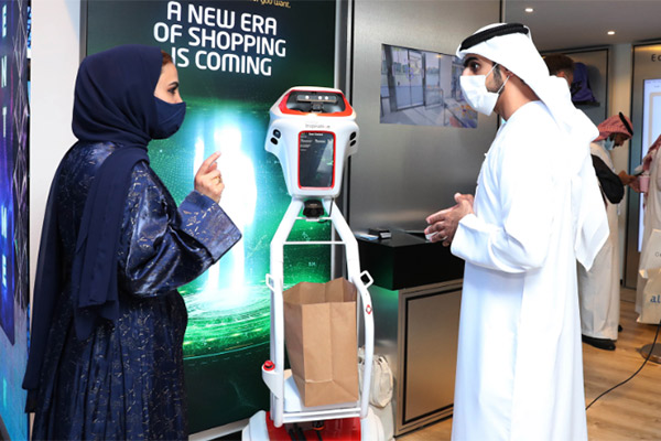 TradeArabia's tweet image. @etisalat  is demonstrating the retail spaces of tomorrow at Gitex Global 2021 with futuristic solutions that will transform the brick-and-mortar experience, find out more at tradearabia.com/news/IT_388429…

#TradeArabia #Gitex #FuturisticSolutions #BrickandMortar