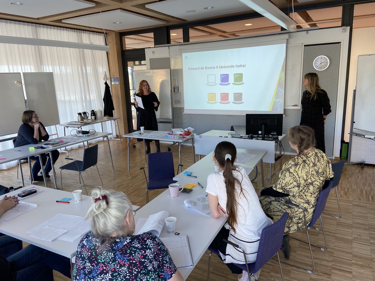 LVidlund's tweet photo. Workshop about our future work space 🙌🏼 Feels great to have a fysical meeting #remodeling #libraries #SLU https://t.co/SNj5NDxWXZ