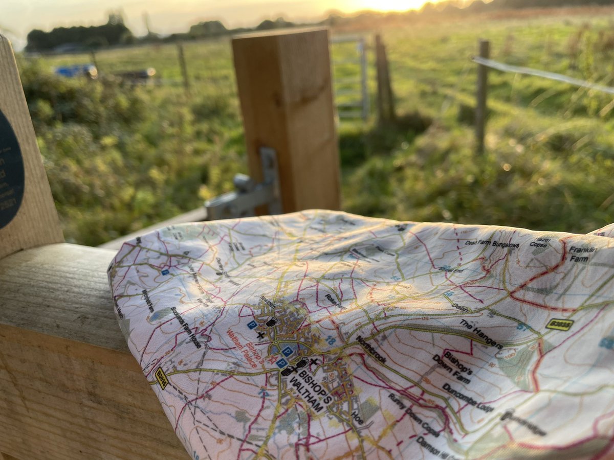 splashmaps's tweet photo. Beautiful walk around Durley and #BishopsWaltham this weekend using the #SouthDowns west #splashmap Find it here https://t.co/shuNOj2Hws Lovely concentration of #paths for infinite combination of circulars. @RamblersGB @CampAndCaravan #hiking #walking https://t.co/v1PpcjDPSt