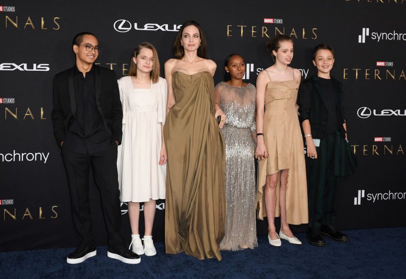 joliebad's tweet photo. Angelina Jolie and her kids at Marvel Studios' Eternals premiere https://t.co/yMcs25cSfV
