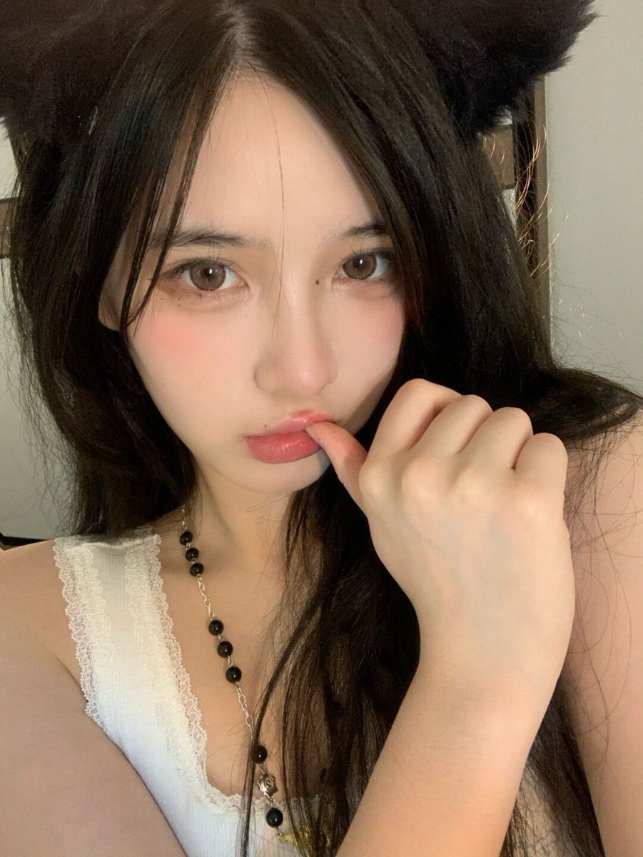 冬天到了，我的意思是，我想和你抱抱睡 https://t.co/oykZ6OOJqN