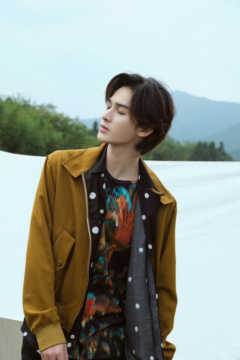 TheoZhengtingTH's tweet photo. 我们恋爱吧 Weibo Update 

ก้าวเดินไปบนสนามหญ้าเขียวขจี
ดูต้นไม้วบหญ้าที่ย้อมด้วยฤดูใบไม้ร่วง
ส่งมอบภาพใหม่สำหรับรายการ我们恋爱吧3
พรุ่งนี้ 12:00 อย่าลืมมาฟินความหวานไปด้วยกัน
-2-

©️我们恋爱吧官博
#RelationshipS3
#朱正廷 #ZhuZhengting #จูเจิ้งถิง https://t.co/BUXnDq57Hy
