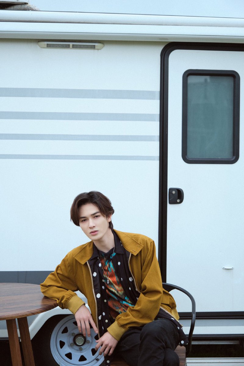 TheoZhengtingTH's tweet photo. 我们恋爱吧 Weibo Update 

ก้าวเดินไปบนสนามหญ้าเขียวขจี
ดูต้นไม้วบหญ้าที่ย้อมด้วยฤดูใบไม้ร่วง
ส่งมอบภาพใหม่สำหรับรายการ我们恋爱吧3
พรุ่งนี้ 12:00 อย่าลืมมาฟินความหวานไปด้วยกัน
-3-

©️我们恋爱吧官博
#RelationshipS3
#朱正廷 #ZhuZhengting #จูเจิ้งถิง https://t.co/KfI6QxecdX