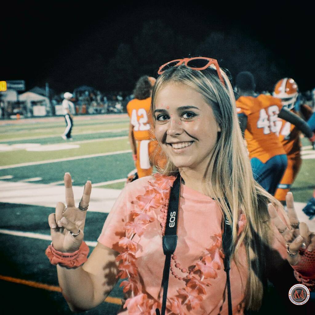 MCHS_AMC's tweet photo. “The SLC (Sideline Crew)”
MCvTUP
10-15-2021
While this isn’t all of us, we’re mighty- and we love highlighting our Jag family.
🎥 🐆 🏫
#mchsamc #amcslc #mchsjagfamily #wecreateforyouwithlove💖 #sayhello https://t.co/eINmfXEk1k https://t.co/ekZ3WQAJ3W