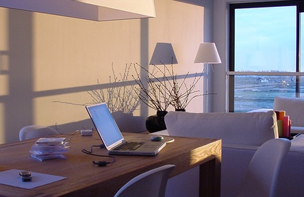 Hulp nodig bij inrichten van thuiswerkplek in de regio Alkmaar? Keukentafel of kantoor? Click hier voor meer informatie...bit.ly/2RifLUG #thuiswerken #support #supportonline #anydesk #corona #alkmaar #heerhugowaard #bergen #heiloo #schagen