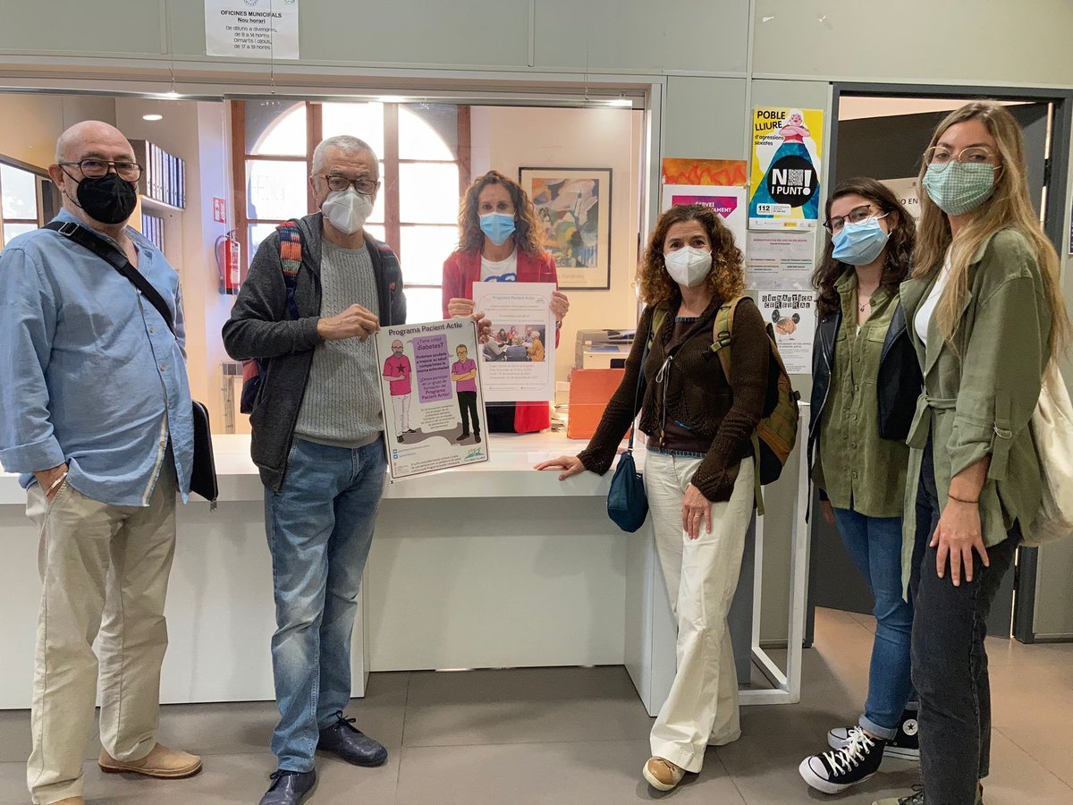 pacientactiuib's tweet photo. 📢Reunión preparatoria del Programa #pacientactiuib en el @CsEsporles con l@s pacientes activ@s en #artritisreumatoide  y #diabetes y @aina_porcel @ainamunoz del equipo de implementación en @apmallorca 
🙏Gracias al @AjEsporles y a la farmacia de Esporles por la difusión 📣 https://t.co/AHE94Ssz0c