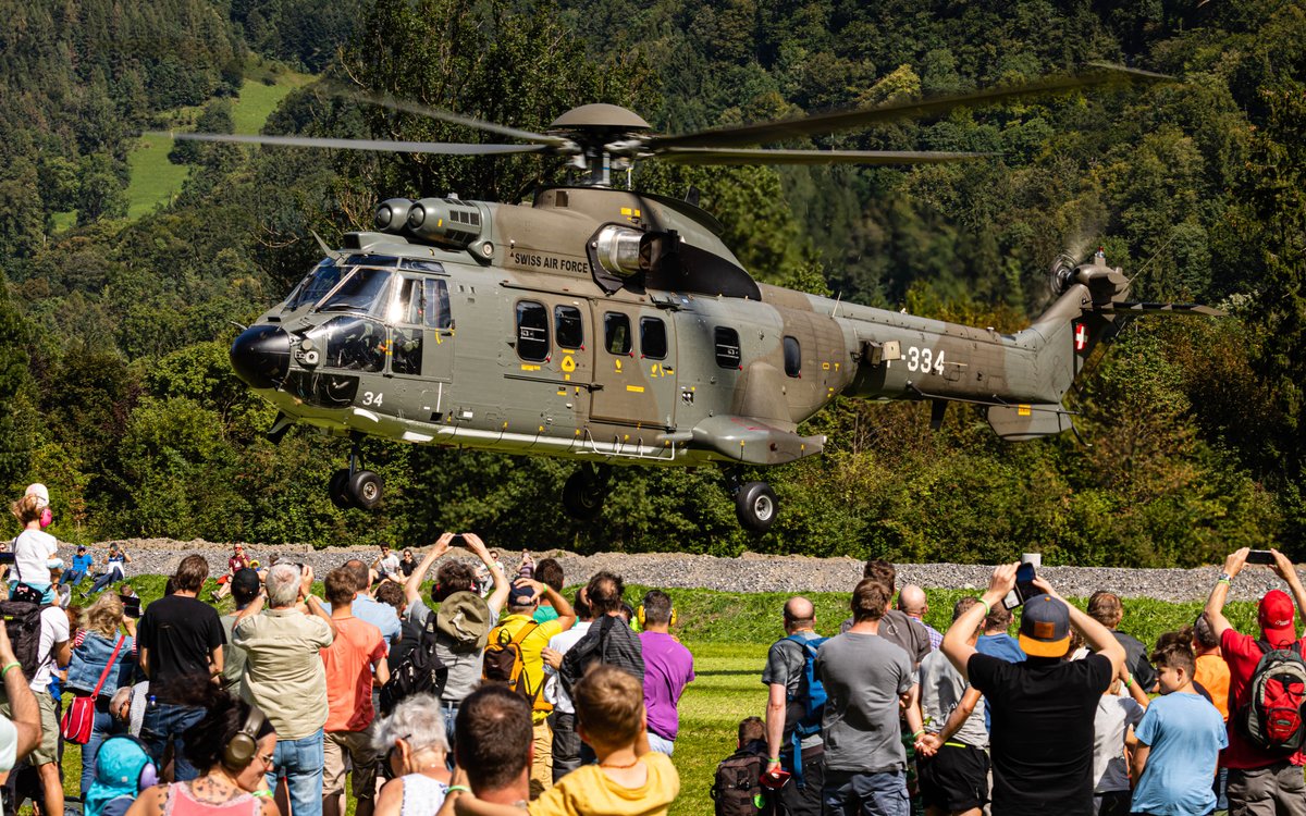 mrmoser1983's tweet photo. Airbus Helicopters AS532UL Cougar Mk I
T-334 ๐จ๐ญ
(MSN 2534 - 1st Flt: 2001)
๐ทEOS 5D IV + EF 100-400mm
๐#Mollis (#LSZM) ๐จ๐ญ
#SwissAirAorce #Helicopter #Rotorcraft #RotorWings #AS532UL @vbs_ddps @Airbus #AviationPhotography #Schweiz #Suisse #Svizzera #Switzerland #Glarus https://t.co/iygM7sEWBy