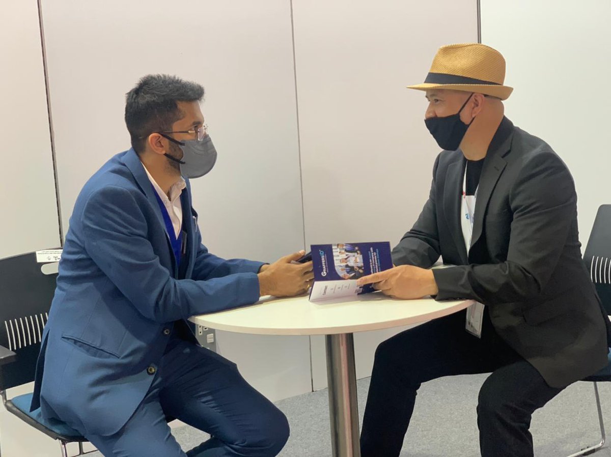 graffersid's tweet photo. Discussing innovations in the digital world at GITEX Technology Week in Dubai.

#gitex #uae #dubai #magazine #gitextechweek #dwtc #gitexfuturestars #technology #gitextechnologyweek #mydubai #tech #business #dubaievents #gitexdubai  #innovation  #software https://t.co/RiVrDlMTRh