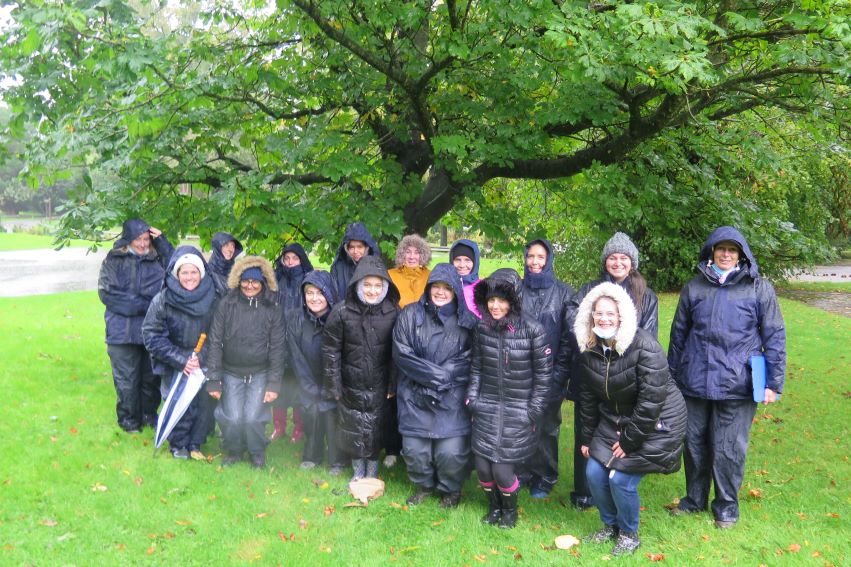 Soaked but still enthusiastic, our latest recruits to our childcare modern apprenticeships are among 310 council early years practitioners helping deliver # 1140 hrs of high quality early learning in #Midlothian. ow.ly/7V9050GtJGx
@mideduteam @MidEarly @parentclubscot