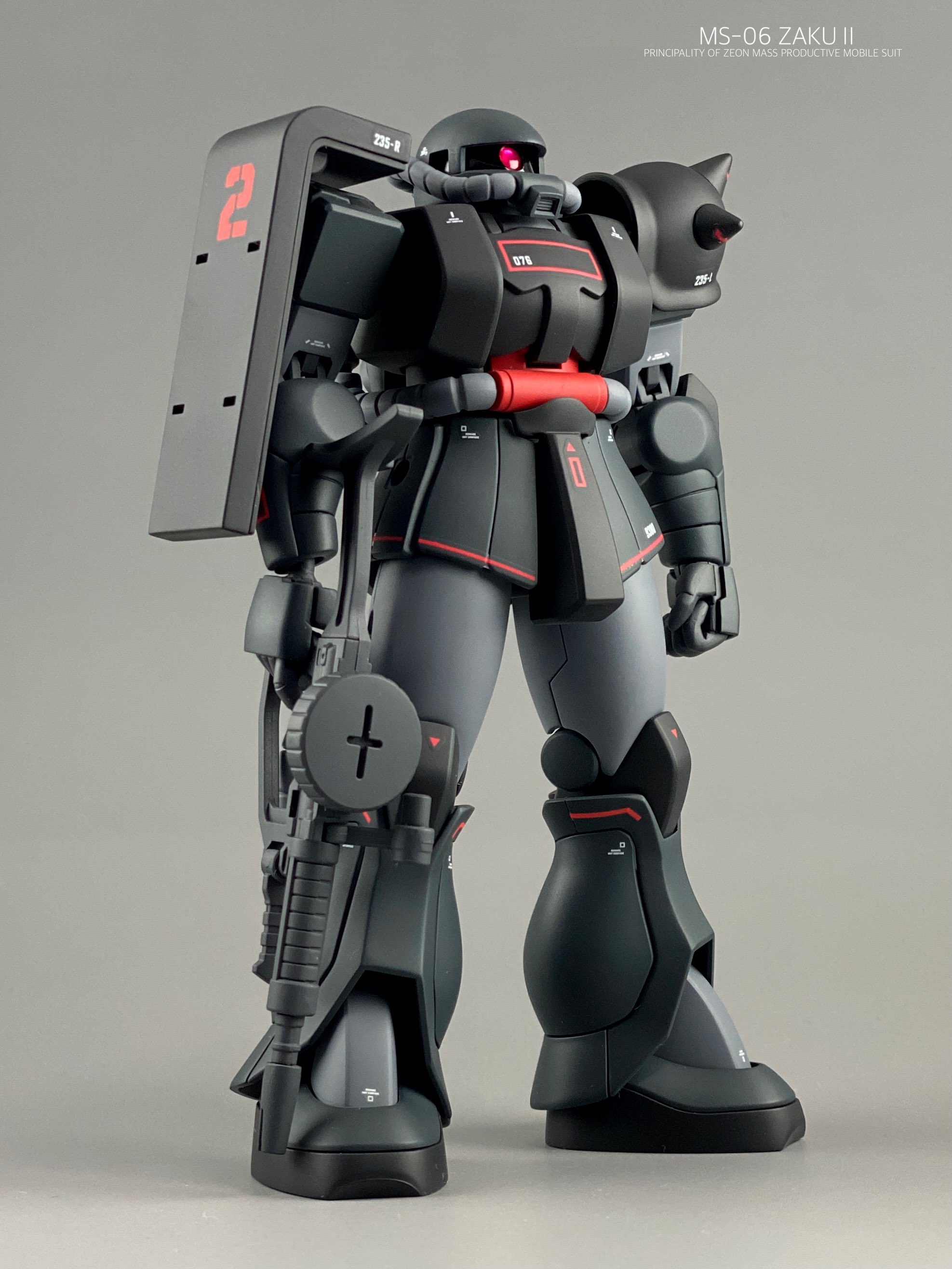 全塗装】HG 1/144 ガンダムベース限定 ザクII TYPE C-6/R6