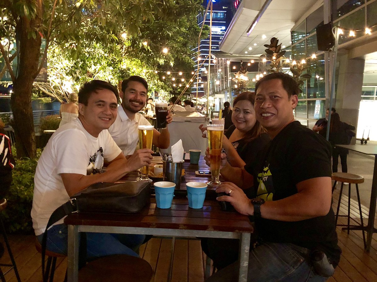 raffytima's tweet photo. Maligayang kaarawan @atomaraullo, kampai! https://t.co/6gTdksUtlb
