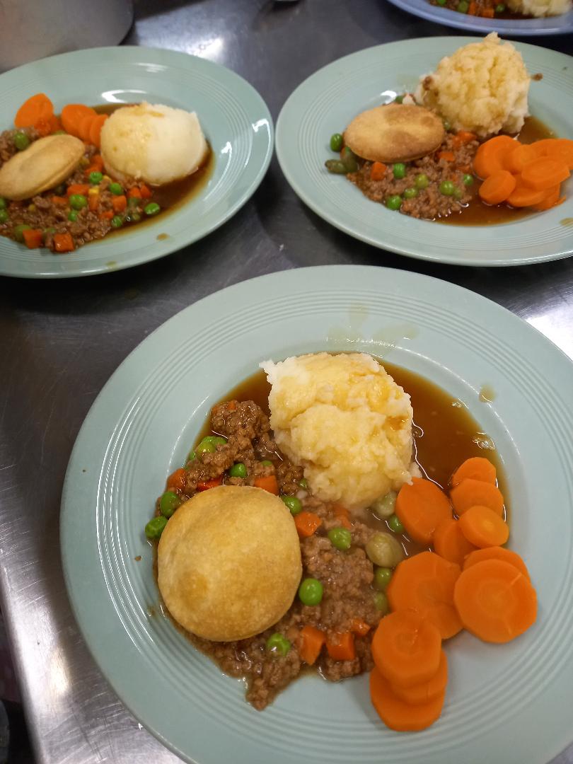 SeniorMarple's tweet photo. Today's tasty @RoyalVolService lunch at Marple Senior Citizens Club - just £5.00! Thank you to the volunteers. Pop into the club to find out more! #marple #volunteering https://t.co/o3aqqColYU