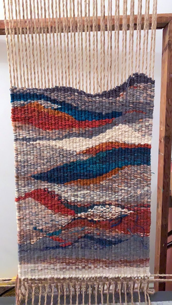 britishtapestry's tweet photo. Veronica Madden "Ebb & Flow" 75x 26cm "Exploring natural forms; rhythm and balance in shape, colour and texture emerge subconsciously in my work, whether drawing or weaving " #threadsinsheds #whitchurchsilkmill https://t.co/1RhdJrbThC