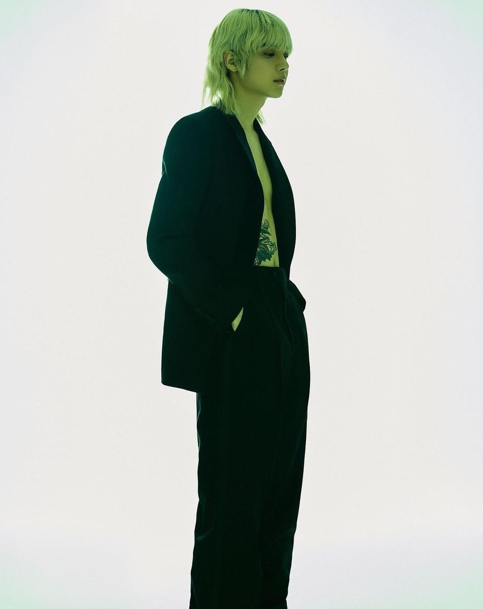 onlyonearchives's tweet photo. ONE X NUMERO NETHERLANDS. https://t.co/4xASROU5LO