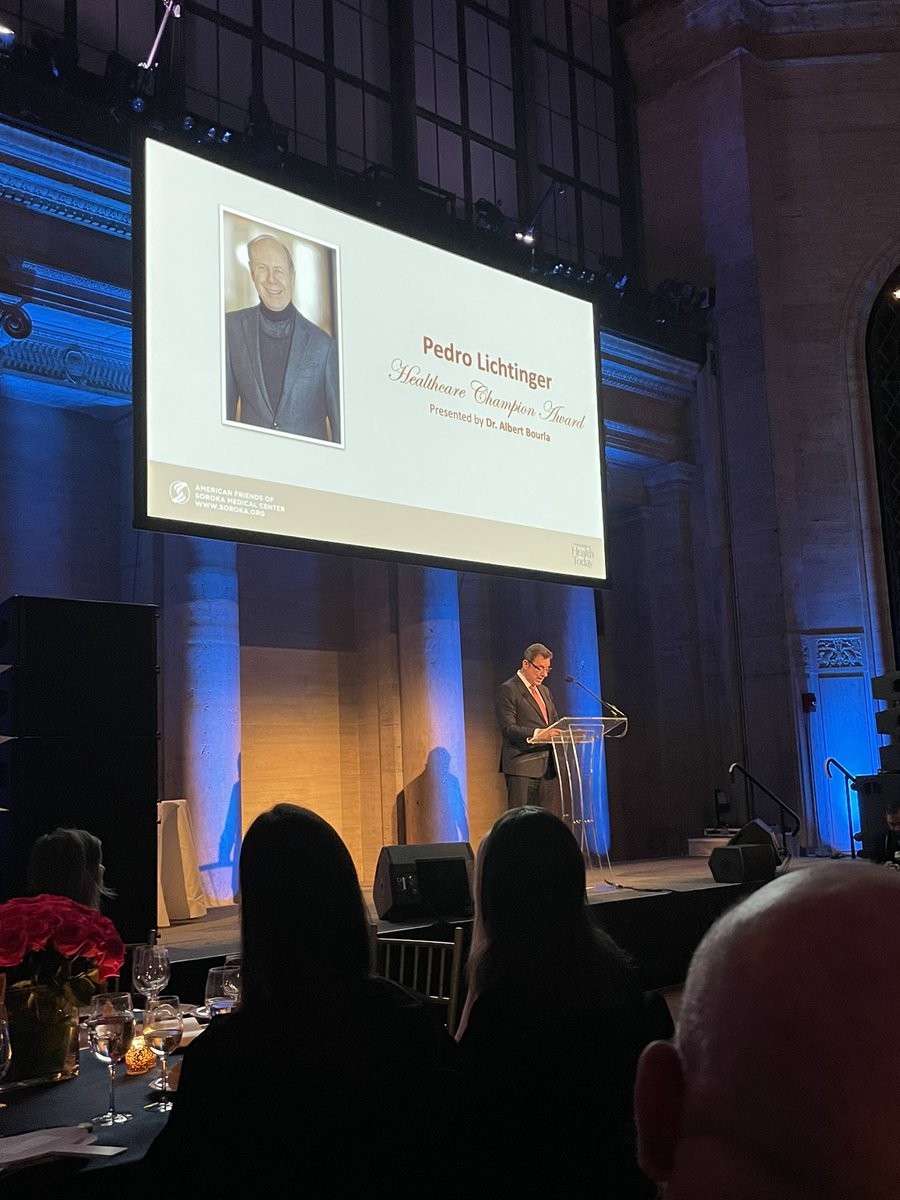 Proud night for <a href="/startontx/">Starton Therapeutics</a> - <a href="/AlbertBourla/">Albert Bourla</a> honoring Pedro Lichtinger <a href="/SorokaMed/">Soroka Medical Ctr</a>