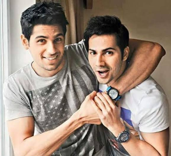 AdmiringMen's tweet photo. I can't believe it's been 9 years!!!!

@Varun_dvn @SidMalhotra #9YearsOfSOTY #9yearsofvarundhawan #9YearsOfSidharthMalhotra #9YearsOfStudentOfTheYear https://t.co/XSA9IuIjm3