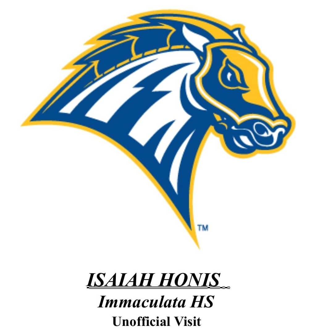 PureBBallAAU's tweet photo. Pure Basketball's Isaiah Honis 6"4 2022 went on an unofficial visit to University of New Haven Saturday. New Haven has been showing interest in the SG since this Summer. #purebasketballnjnyc #purebasketball #d1prospect #d2prospect https://t.co/xAeUmJ0ctt