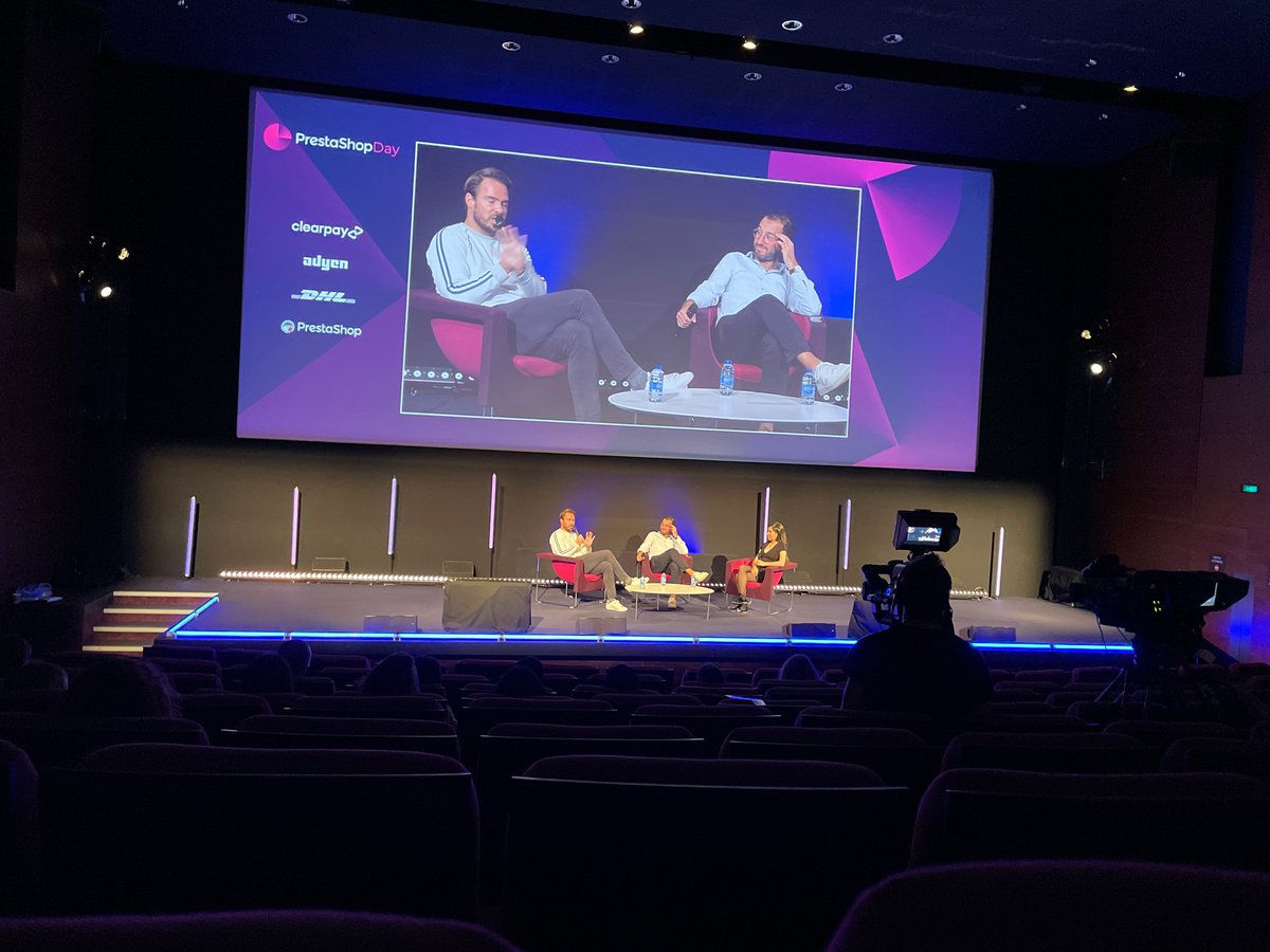 We Love Customers! tweet media