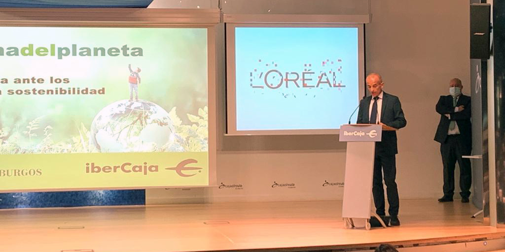 ibercaja's tweet photo. ⏩ La jornada "La #empresa ante los retos de la #sostenibilidad", organizada por @ibercaja en el marco de su Semana del Planeta, se ha realizado de forma simultánea en Zaragoza, Madrid, Burgos, Alicante y Sevilla. 

📷: Imágenes de Burgos y Sevilla #IbercajaSemanaPlaneta https://t.co/wNTkyug9W4