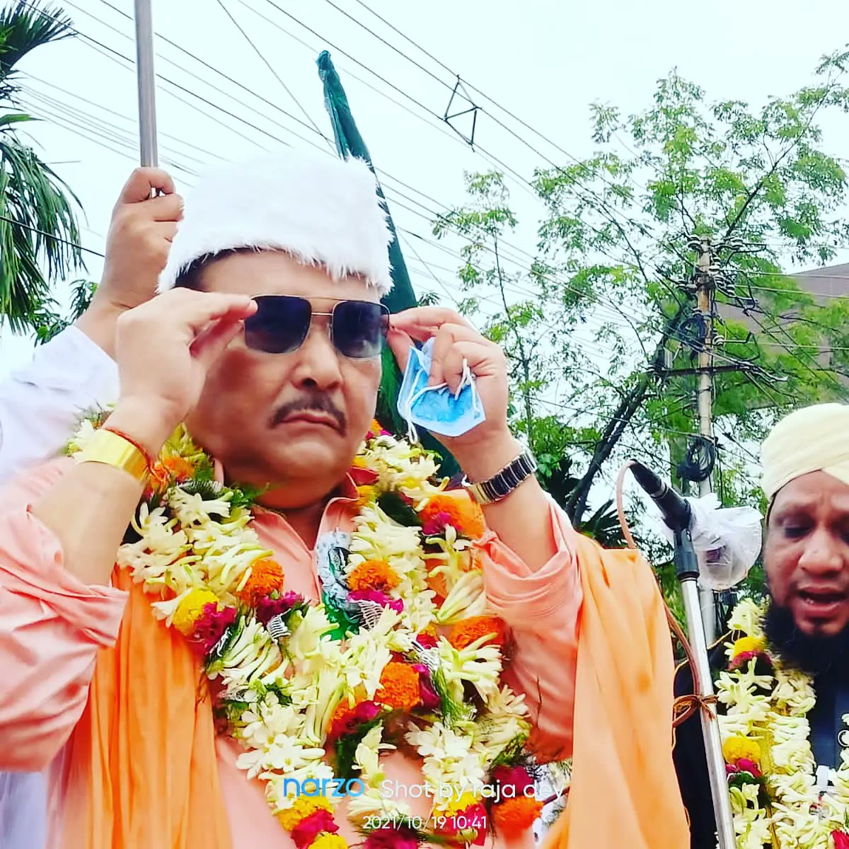 madanmitraoff's tweet image. সকল ভাই ও বোনেদের জানাই নবী দিবসের শুভেচ্ছা। সকলের জীবন হয়ে উঠুক শান্তিময় এবং আনন্দমুখর। বিশ্ব-ভাতৃত্ব ও সৌহার্দ্যের আবহে আরও সমৃদ্ধ হয়ে উঠুক আগামীর দিনগুলি।
#mmpicture #mmphotography