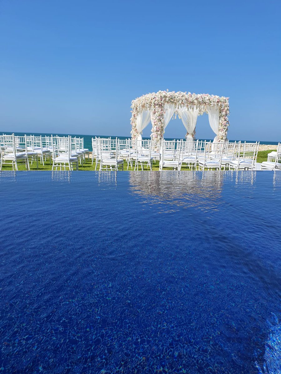 bahrainwedding's tweet photo. في جزيرة البحرين الساحرة 🇧🇭
اجعلي حفل زفافك يوماً لا يُنسى 

#islandwedding #wedding #BahrainTourism #BahrainOursYours #بلدنا_بلدكم #destinationwedding #beachwedding #weddingvenues #weddingplanner #flowers https://t.co/2xcPBAqR2L