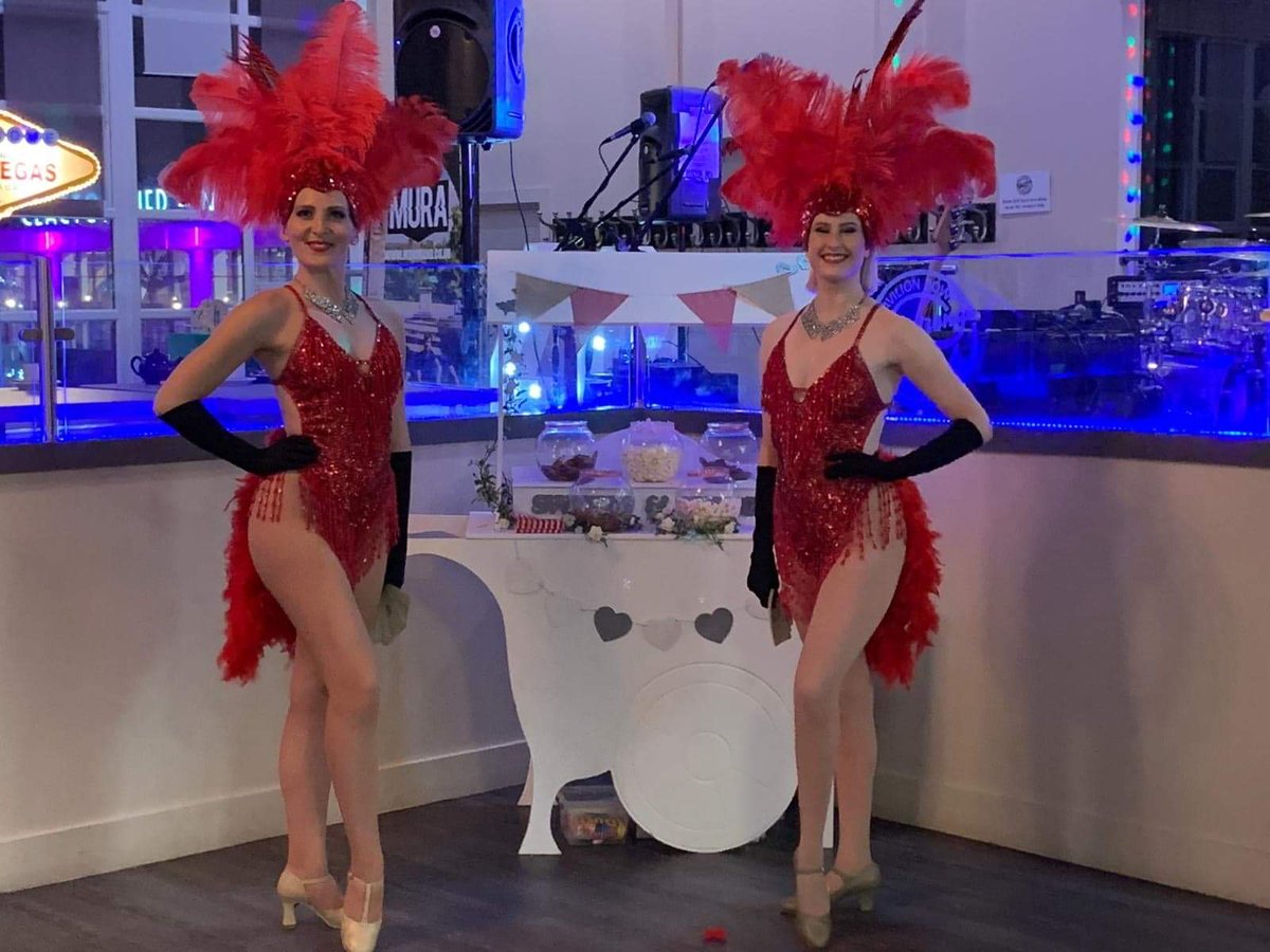 PavilionClacton's tweet photo. Never a dull moment here at Clacton Pavilion – how could there be with all these sequins and feathers?

#casinonight #clacton #clactononsea #restaurant #themeddinners #events #essex https://t.co/OGZzUnymcJ