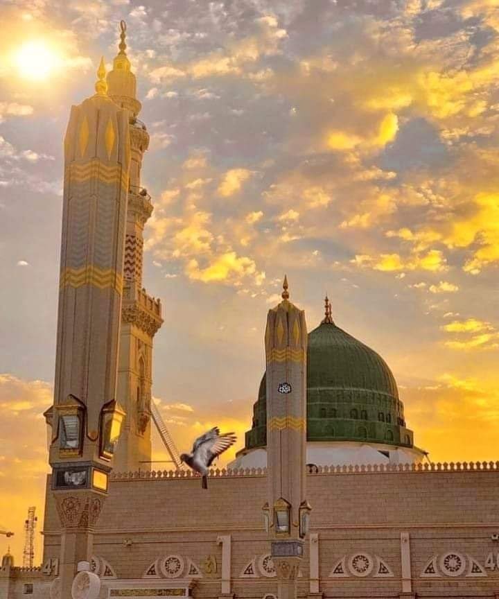 VOYP_Official's tweet photo. Let's join the HT

#وجہِ_تخلیقِ_کائنات

When there was nothing, then the one ALLAH (SWT) Allah Almighty wanted that there should be someone who would recognize Him, declare His greatness, At that time he created the blessed being who is Ahmad, who is Muhammad (SAW)... https://t.co/q7QtDj6KEA
