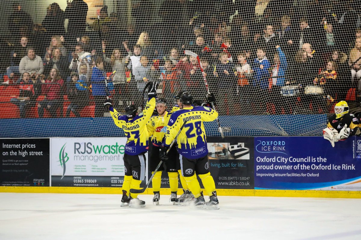 RJSWaste's tweet photo. 🙌Are you celebrating #OxfordshireDay?🙌

Our #OxfordshireDayHeroes include @OxfordCityStars @MidnightsHockey @OUFCOfficial @BlenheimPalace @ABKB_Oxford @classactnews @propertyformula 

Find out what Russell and Rich love about Oxfordshire here: https://t.co/REgy08B8ax https://t.co/0m8ilibgQX