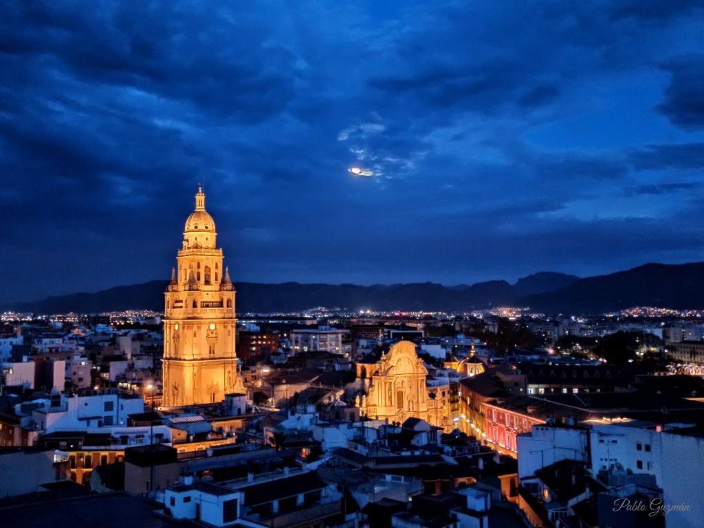 Hoy cumple 500 años la torre de la Catedral de Murcia. 😍