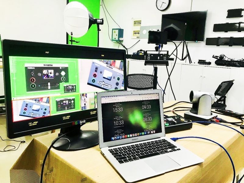 naomisu10's tweet photo. Hey Dear friend, our demo room is ready! Contact me to book a Live Streaming Demo for mini pro + TAO 1 pro + PTZ Camera. Welcome to register and join our upcoming webinar
#minipro #配信スイッチャー #Livestream 
https://t.co/Ka4JvJxkA6 https://t.co/E96DwOlNfR