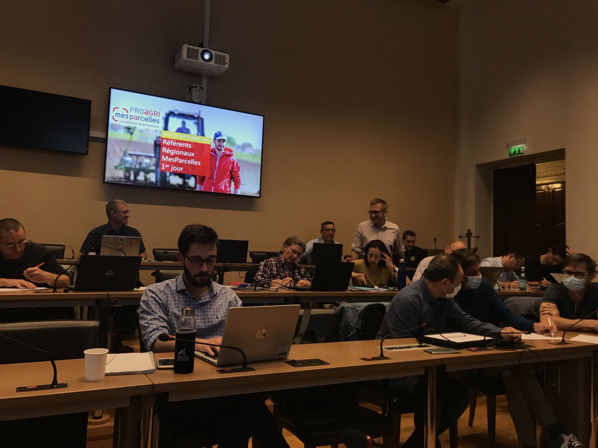 Les référents régionaux #MesParcelles sont heureux de tous se retrouver à l’APCA après 18 mois de visio ⁦😊 c’est parti pour 2 jours de travail !