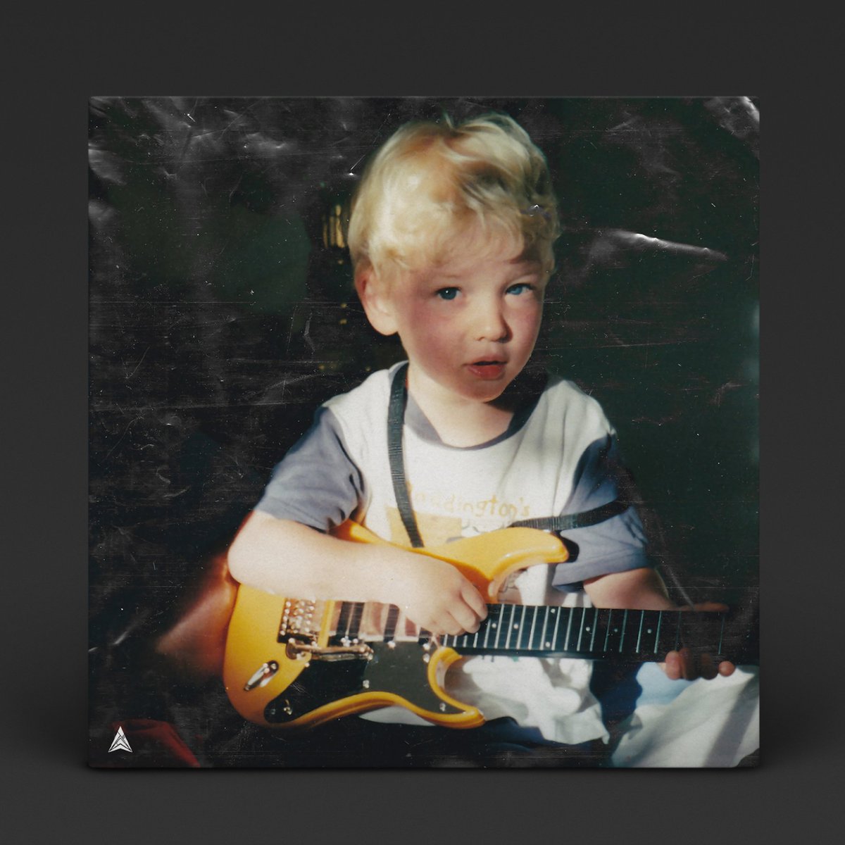 'Distance (feat. <a href="/ItsLaniRose/">Lani 🌹</a>)', is out everywhere now! | orcd.co/dritic-distance