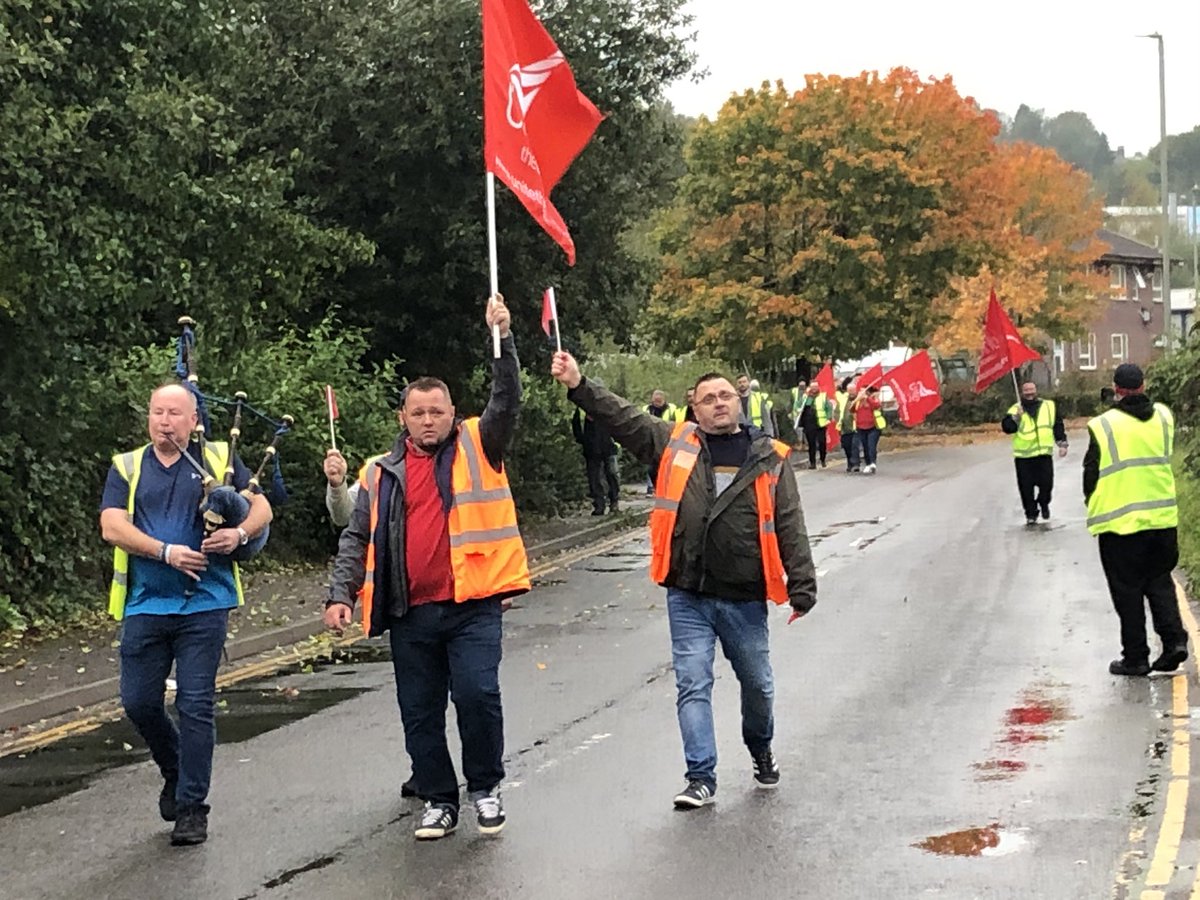 Morning at the picket line go Stagecoach Driver in Blackwood being Piped into action. The time for a Stagecoach to  respond in a positive manner. News to Stagecoach, we at Unite will continue to support our membership in their fight for a decent pay for a job well done.