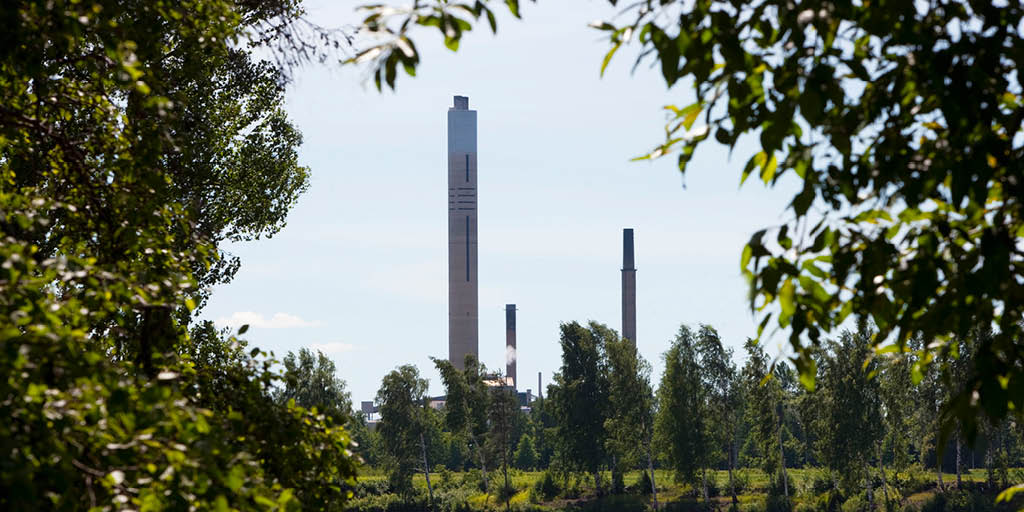 Lähialueen asukkaiden huomioiminen on meille tärkeää. Pilotoimme yhteistyössä Suurteollisuuspuiston yritysten kanssa tekstiviestikanavan poikkeustilannetiedottamista varten. 

Tutustu Suurteollisuuspuiston yritysten toimintaan > suurteollisuuspuisto.com