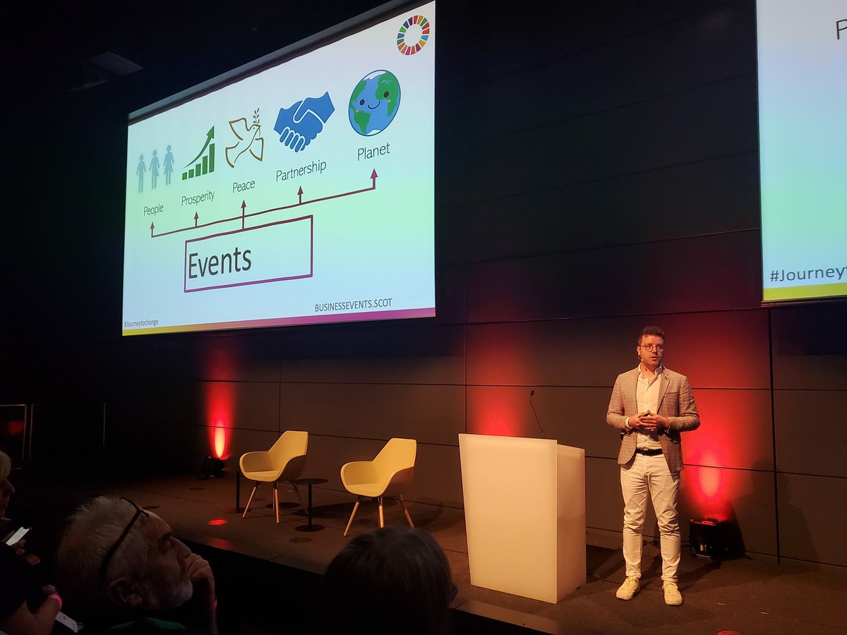 Laura Wilson tweet media