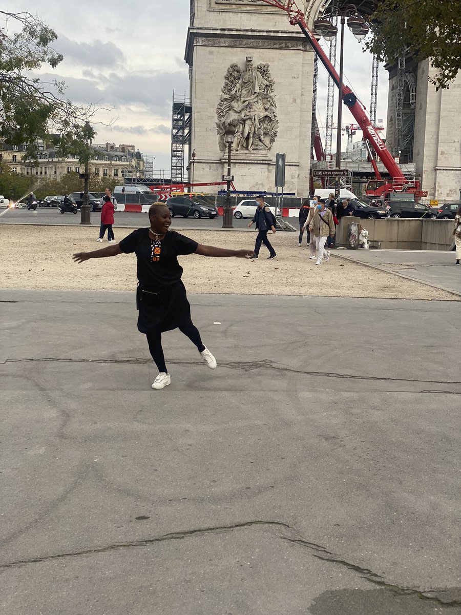 SORRACOUMBIS's tweet photo. Paris est doux ! #sorranata #Senegal #paris #music #livemusic https://t.co/bfsPmgOvyo