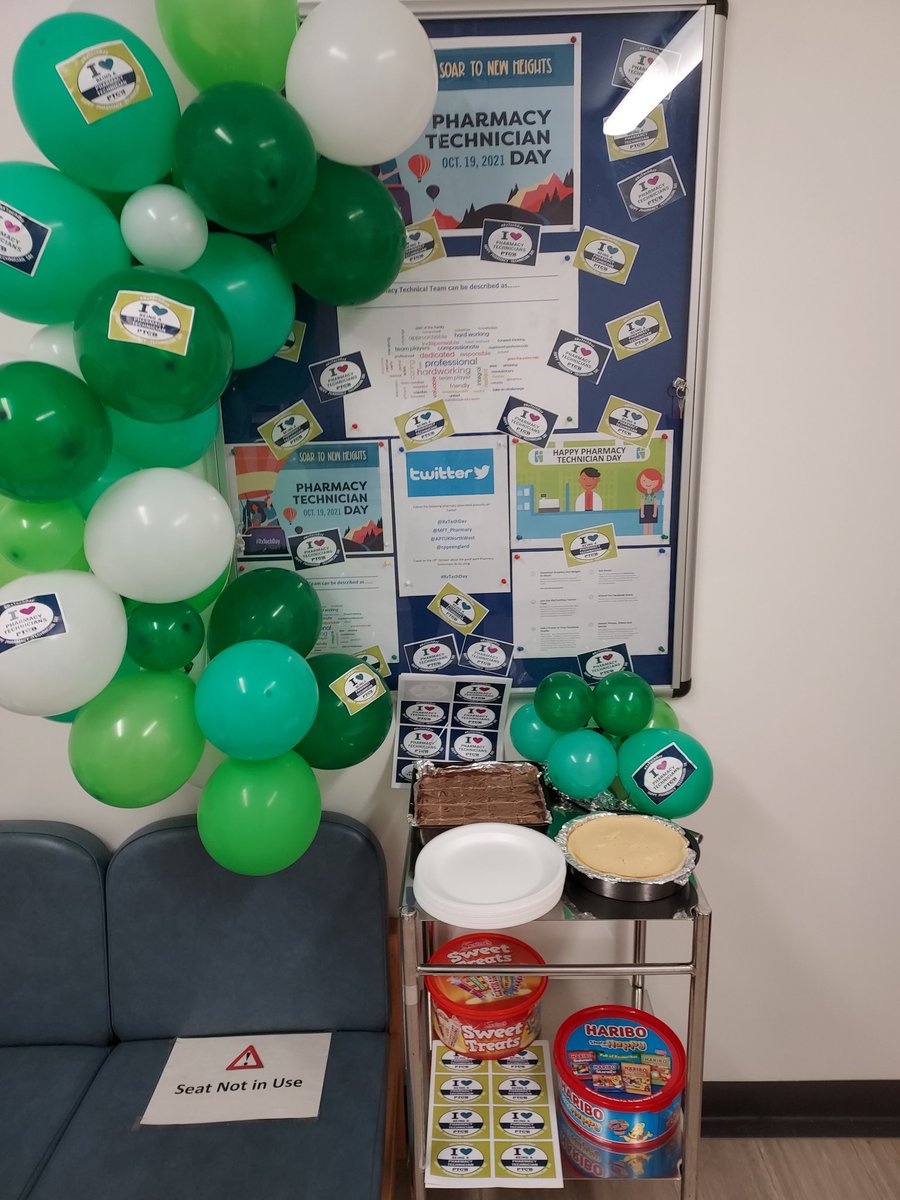 Happy Pharmacy Technician Day 🥳
Wonderful event to celebrate all the awesome techinicans in all areas 🙂
#RxTechDay <a href="/APTUKNorthWest/">APTUK North West Branch</a> <a href="/MFT_Pharmacy/">MFT_Pharmacy</a> <a href="/MFT_CSS/">MFT_CSS</a> <a href="/TraffordHosp/">Trafford Hospitals</a>