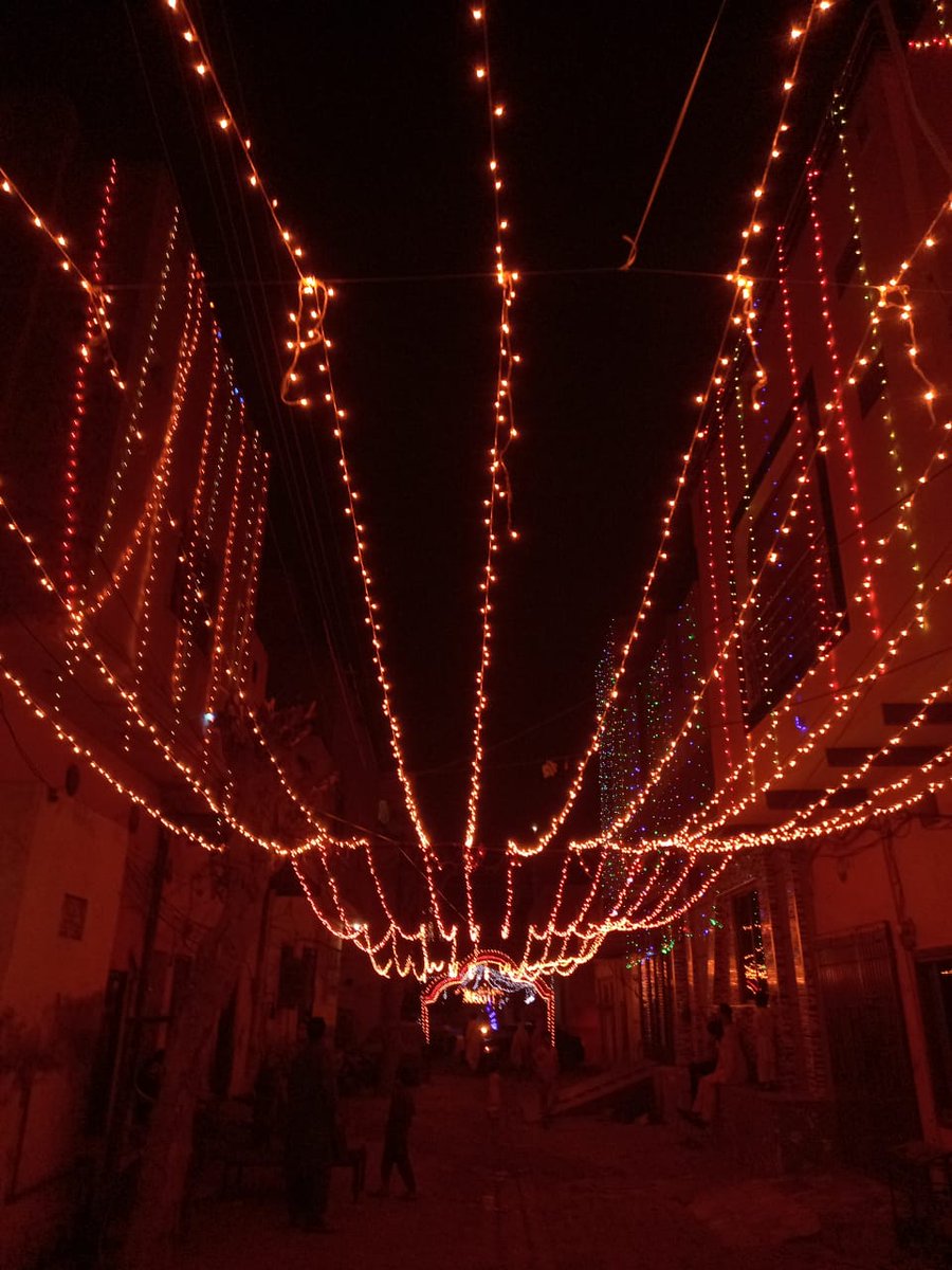 _rehanabdullah's tweet photo. Streets Of My HomeTown are Decorated with Lights on the occasion of #EidMiladunNabi https://t.co/pv57lQcGLx