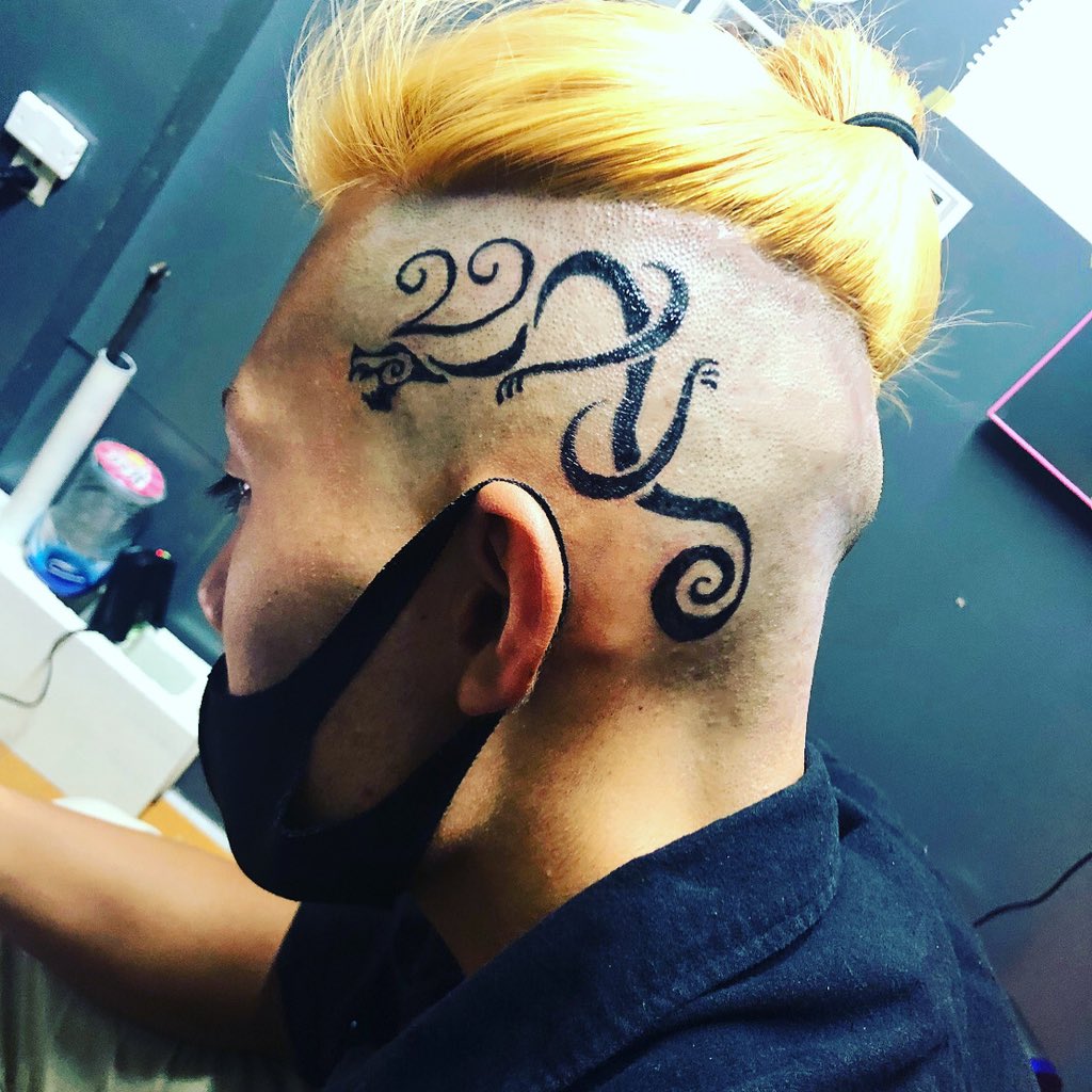 zero_tatoo's tweet photo. ドラケン
東京リベンジャーズ
2週間で消えるジャグアタトゥー@ZERO
#2weektattoo
#temporarytattoo
#ジャグアタトゥー沖縄
#那覇
#国際通り
#沖縄 https://t.co/vljECF27g2