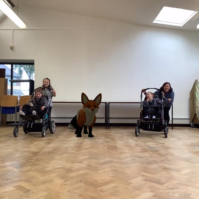 DivineDaysDance's tweet photo. We had great fun at Saturday club last week exploring a virtual safari and playing with bubbles 💖🥰 @KatieWh63260421 @ArtzCentre https://t.co/y7ZHuOn63j