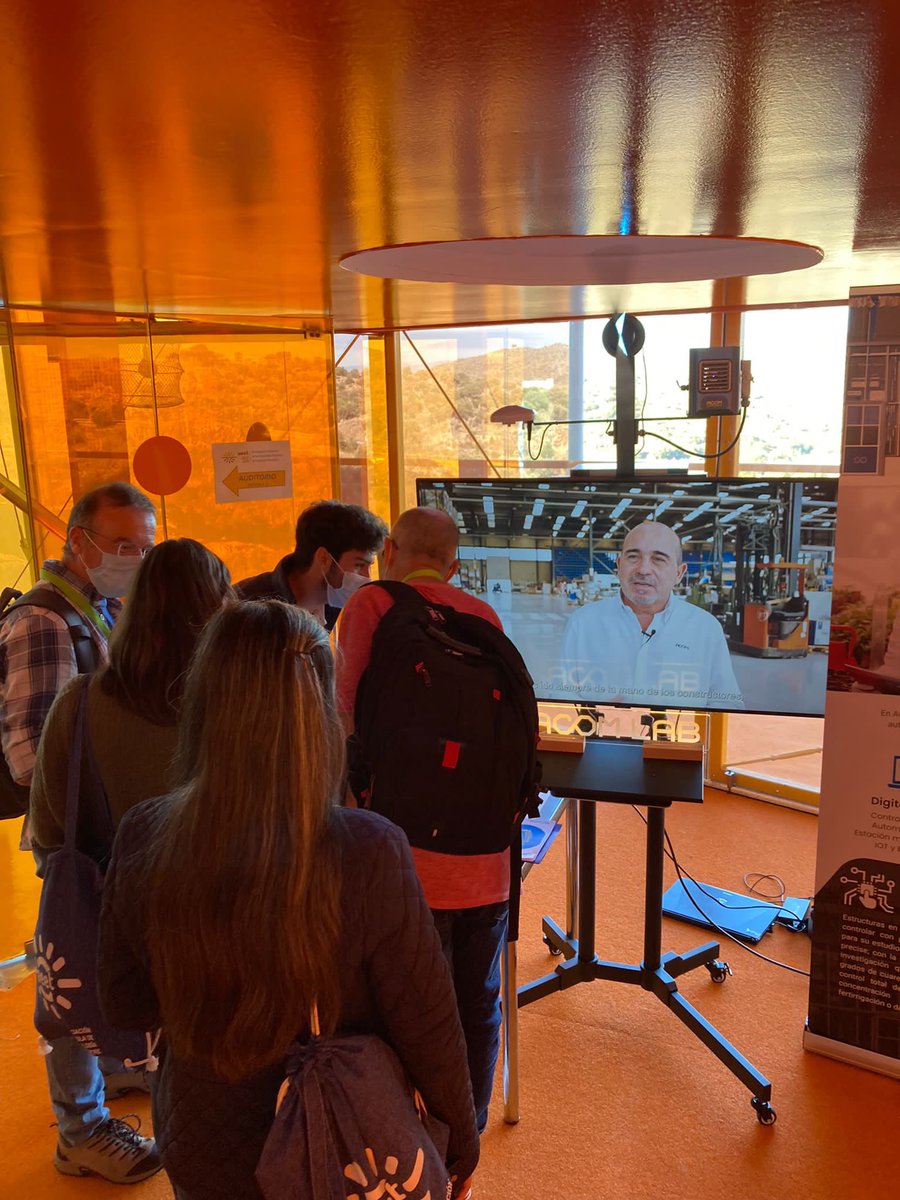 ACOM LAB tweet media