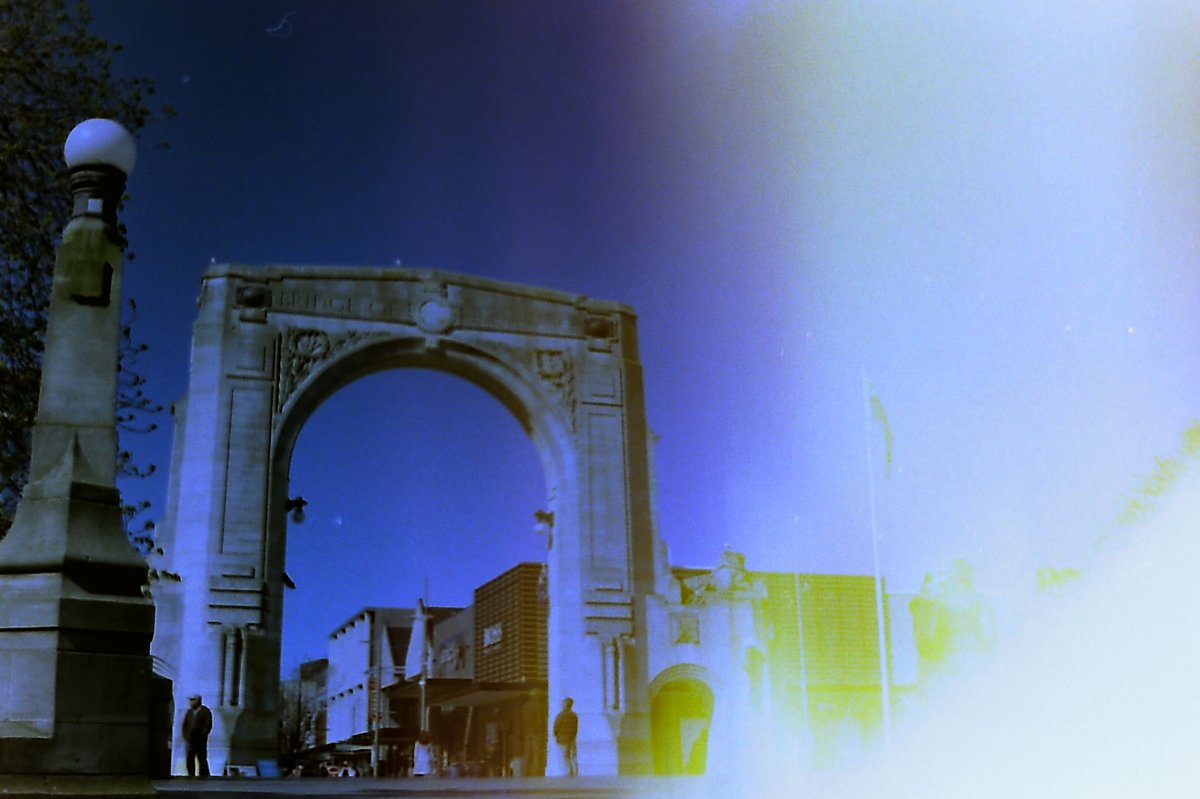 DudeMorbid's tweet photo. 35mm https://t.co/xQckfffCkt