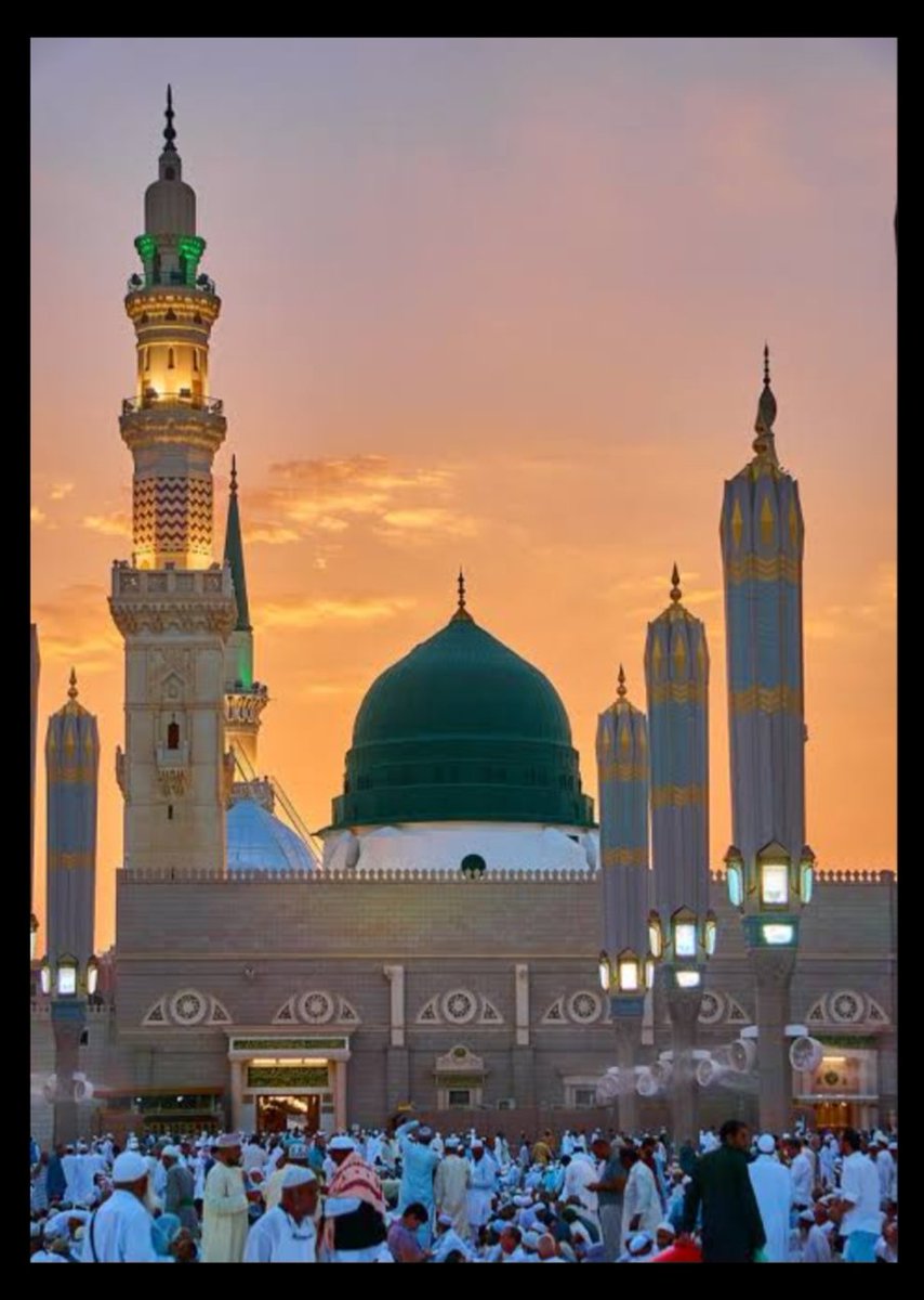 buttni982's tweet photo. #EidMiladUnNabiﷺMubarak💫
Today world got the beat gift from ALLAH as Muhammad(PBUH). https://t.co/tYQRZVmYJs