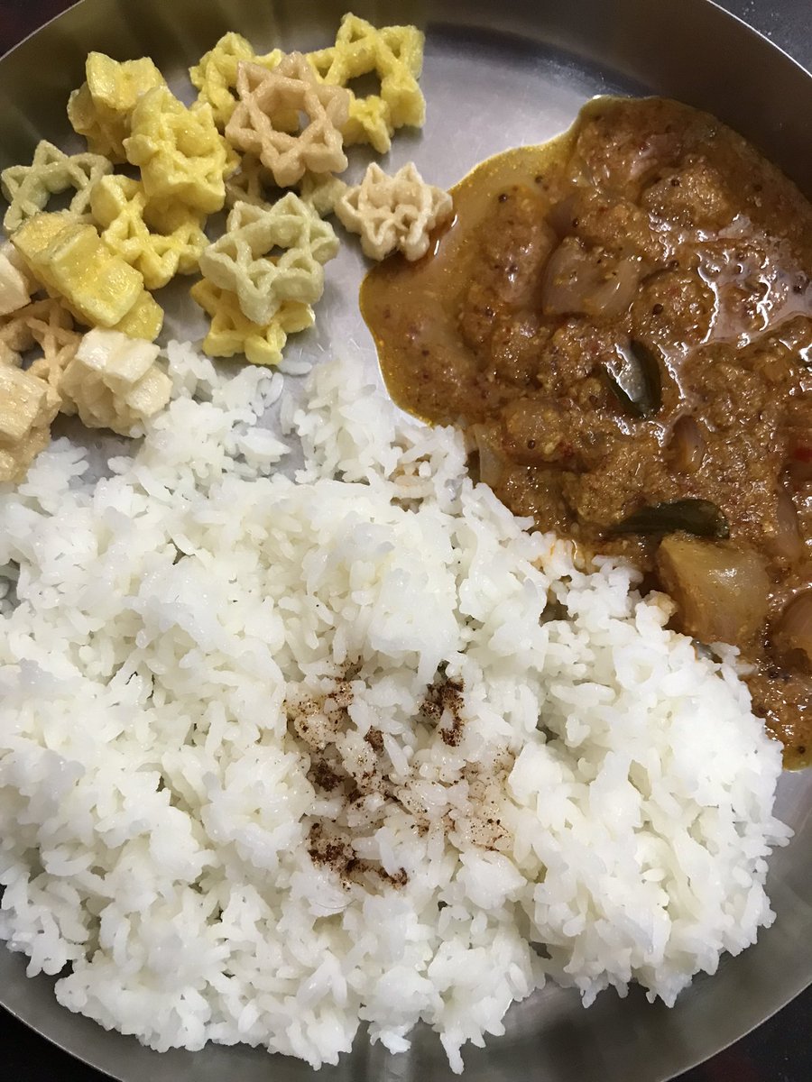 Today’s Special : Ulli Theeyal ♥️😋🤤

Lunch Menu: 

- Ulli Theeyal
- Beetroot Kari(Not in Pic)
- Star Vadaam 

#KeralaCuisine #food #foodie #foodblogger #foodblog #southIndianFood #vegetarian #KeralaFood