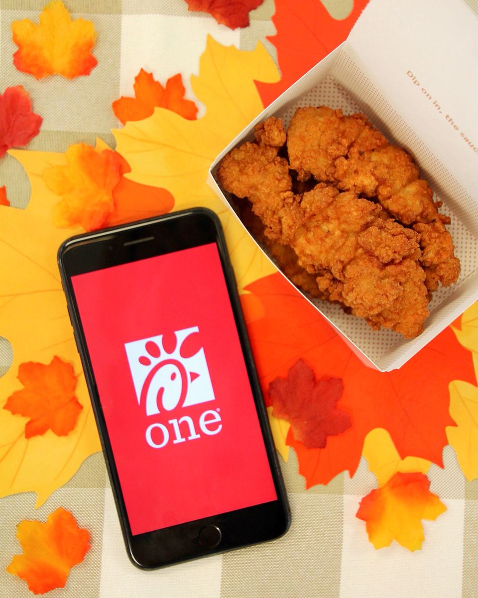 CFA_NMS's tweet photo. Free treats, bypassing lines, and easy payments are just a few of the many reasons to love the Chick-fil-A One app! https://t.co/98wqVlHK1C
