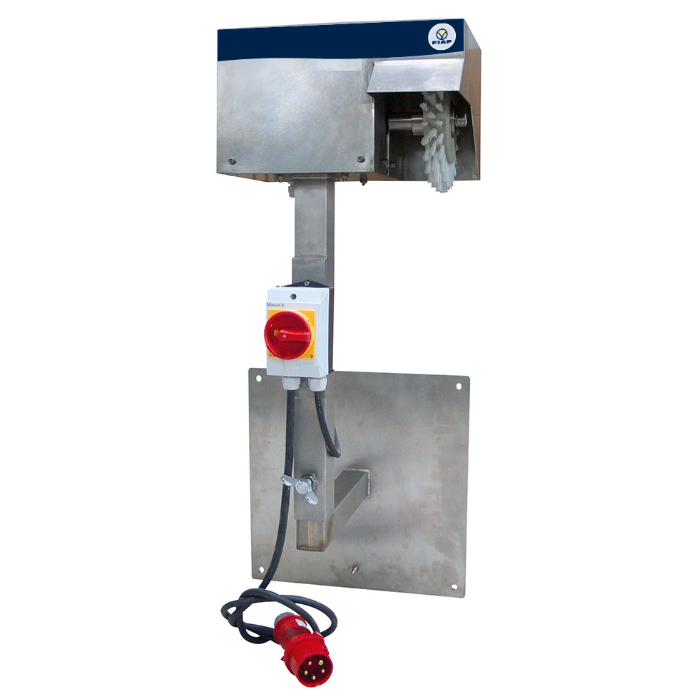 Die FIAP profiwork FishBrush Wall ist die perfekte Arbeitsbegleitung für die profiwork SalmoFix. Eine rotierende Bürste und regelbare Frischwasserzufuhr entfernen nach dem Schlachten zuverlässig alle Reste

ow.ly/6Is150D3dwC

#fiap #fischverarbeitung #aquakultur #fischzucht