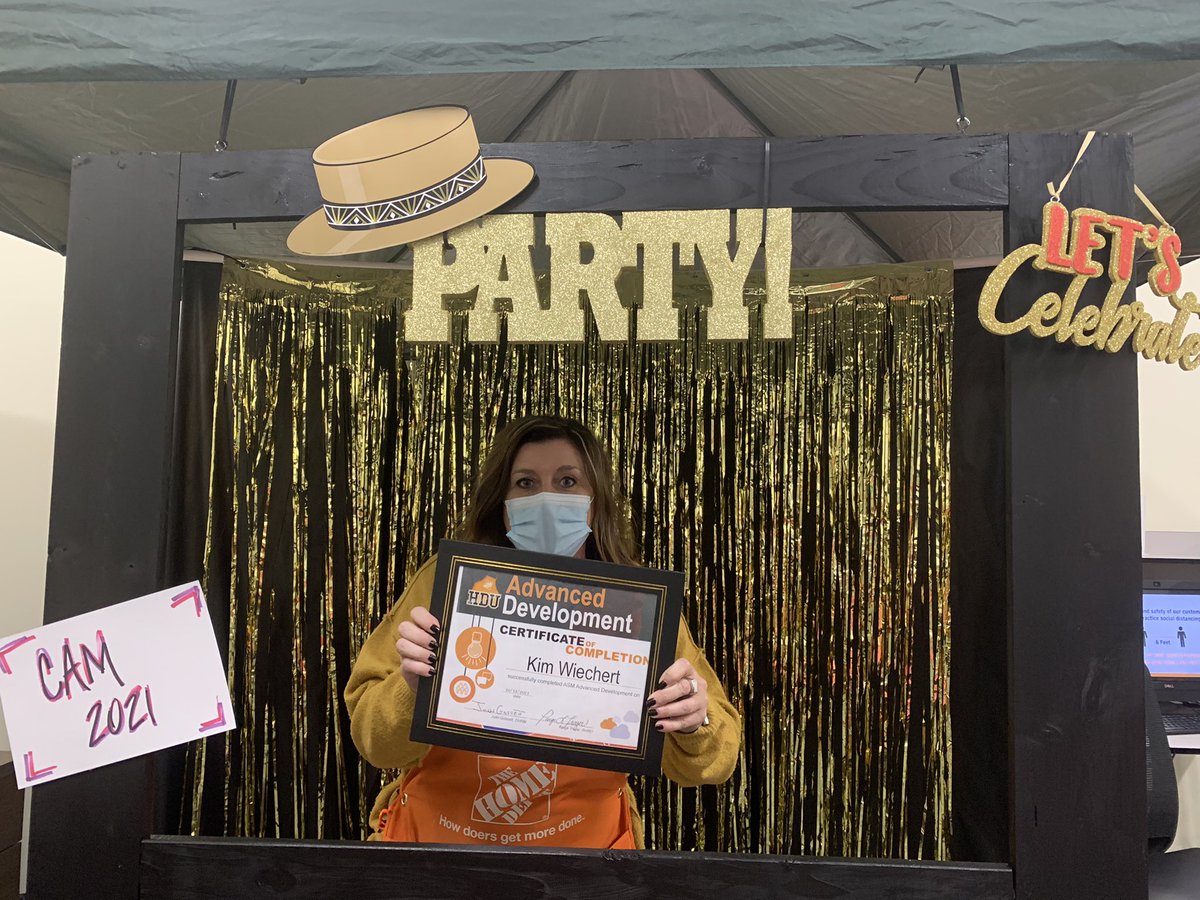 Nate knowles (@nate_knowles) on Twitter photo Congratulations on your HDU AD graduation Kim canβt wait to see you continue on your path to Store Manager!!!! #Development <a href="/bobsaniga/">Bob Saniga</a> @kathyraglin840 <a href="/kimwiechert/">Kimberly Wiechert</a> Congratulations on your HDU AD graduation Kim canβt wait to see you continue on your path to Store Manager!!!! #Development <a href="/bobsaniga/">Bob Saniga</a> @kathyraglin840 <a href="/kimwiechert/">Kimberly Wiechert</a>