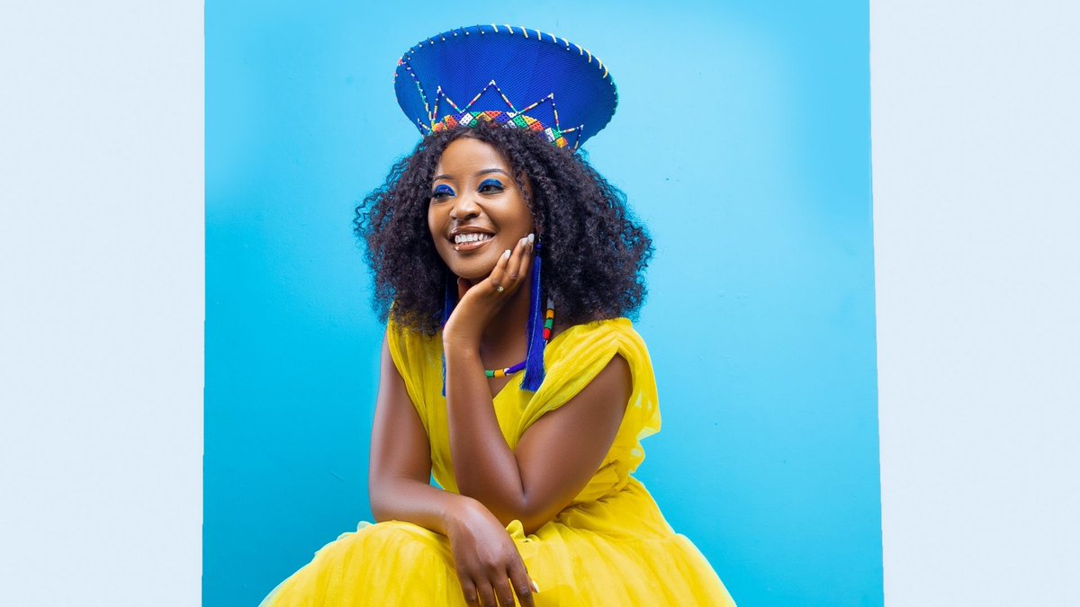 .@ItsEstherChungu talks performing with @Coldplay at <a href="/GlblCtzn/">Global Citizen ⭕</a>, on one of the world’s biggest stages: bit.ly/3jhHFhv