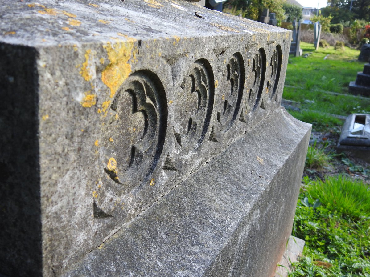 fotc2017's tweet photo. Lichen and fine carvery on a substantial tomb in the lower cemetery @TeignHeritage @loveteignmouth @Torbay_Hour @Devon_Hour @woollybaabaa @ListerLaneCem @DalryCemetery @FofNMC @visitsouthdevon @GeoffWo91557720 @TeignWx @DevonWildlife #Victorian #cemeterysun #lichen https://t.co/7T9Mx752iC