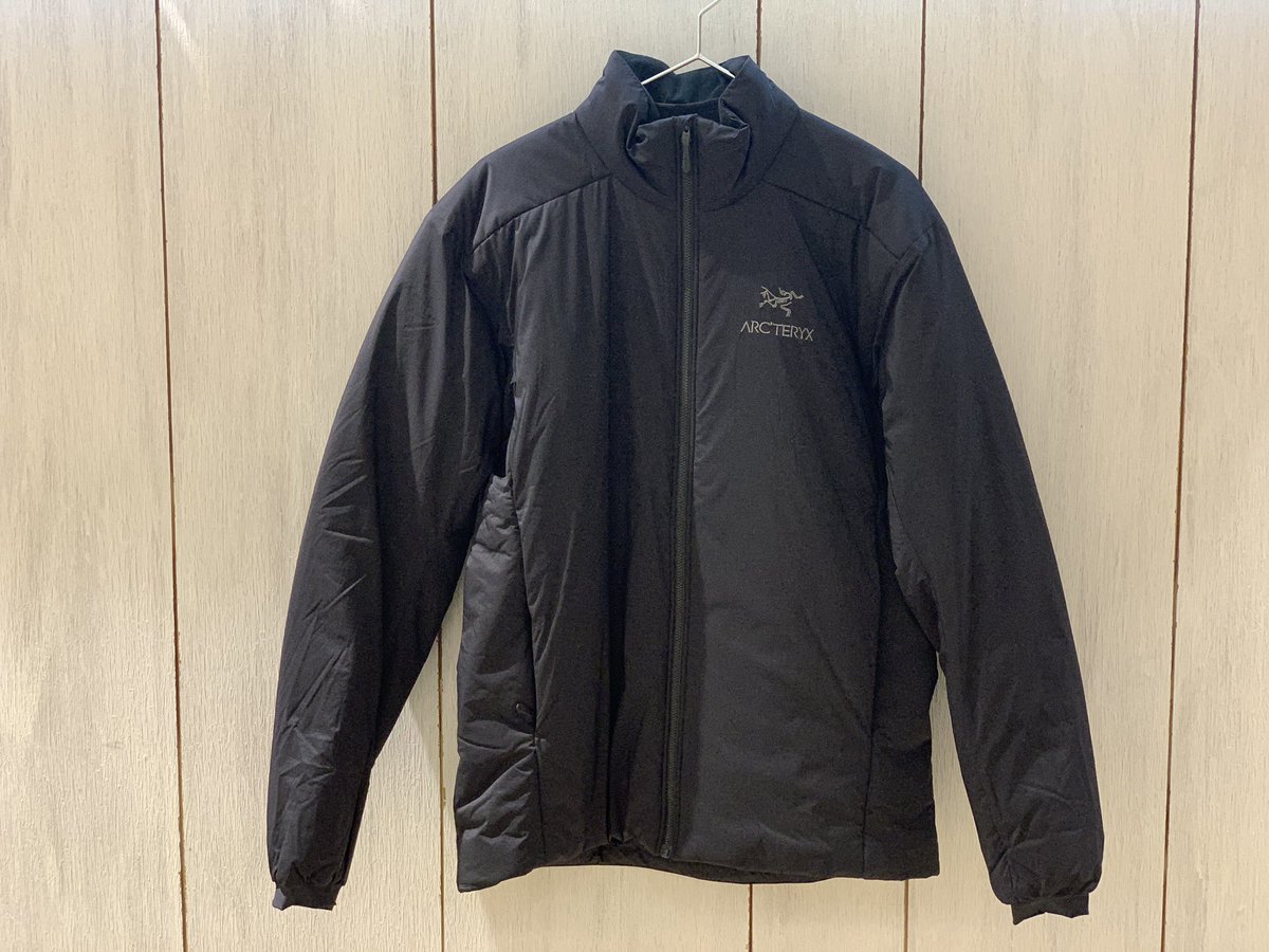 oshmans_NGO's tweet image. 【New Arrival】
.
ARCTERYX
Atom AR Jacket Men's
¥35,200(税込)
.
アトムシリーズで最も暖かい
Atom AR Jacket入荷しています
.
冬のさまざまなアドベンチャーに
対応できるよう設計されています⛄️🌬
.
ぜひチェックしてみてください！🥸☝
.
#arcteryx
#アークテリクス
#atomar
#atomarjacket